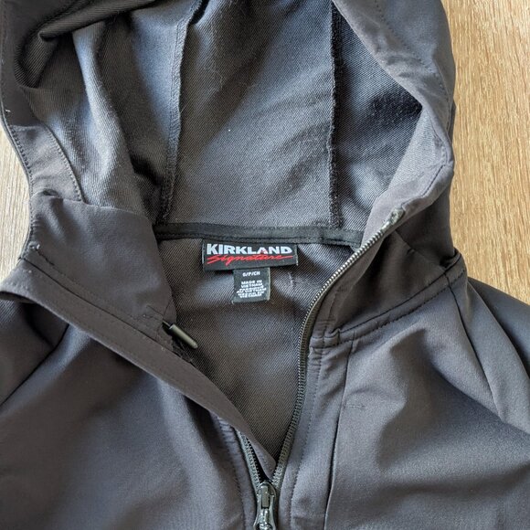 Costco Kirkland Signature softshell jacket, women's size Small - Picture 2 of 2
